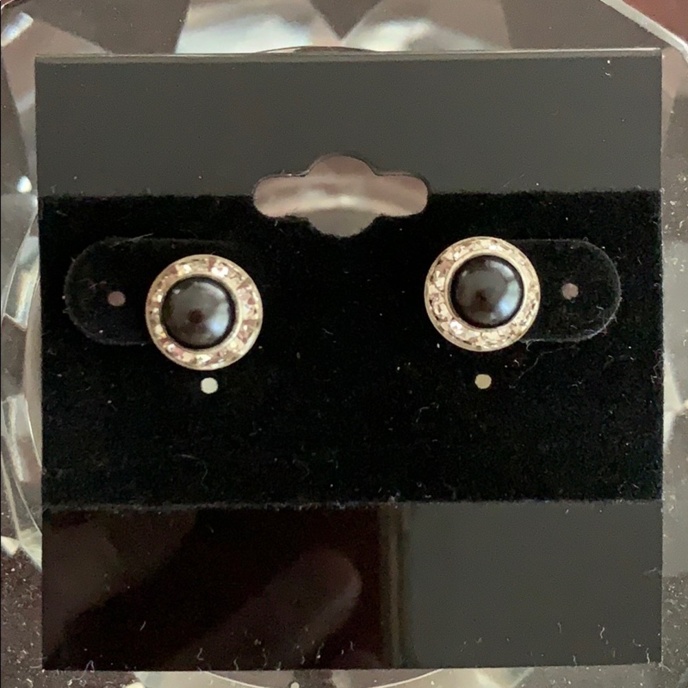 NWOT Gun Metal Pearl and Diamond Earrings - Picture 4 of 4